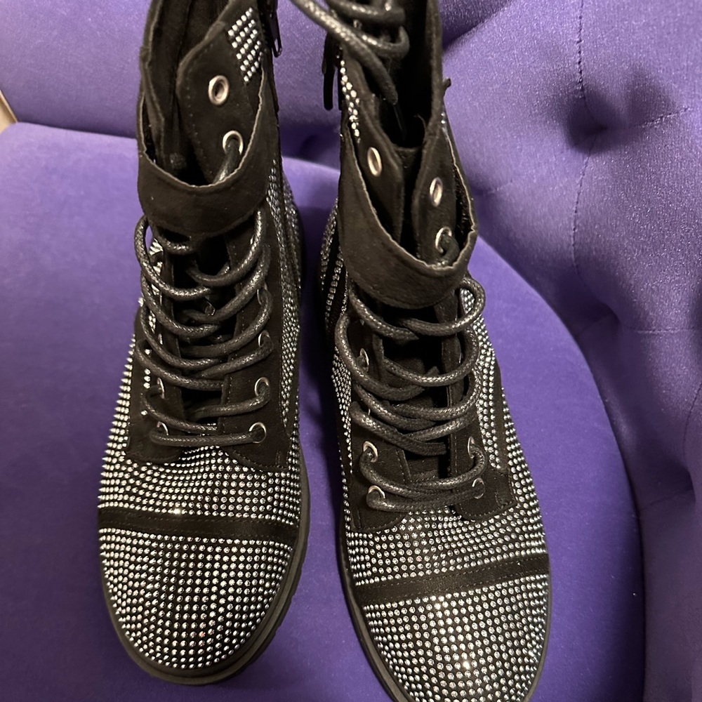 Bebe boots